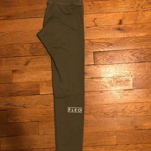 FLEO El Toro 25” Shadow Sage XS Romey